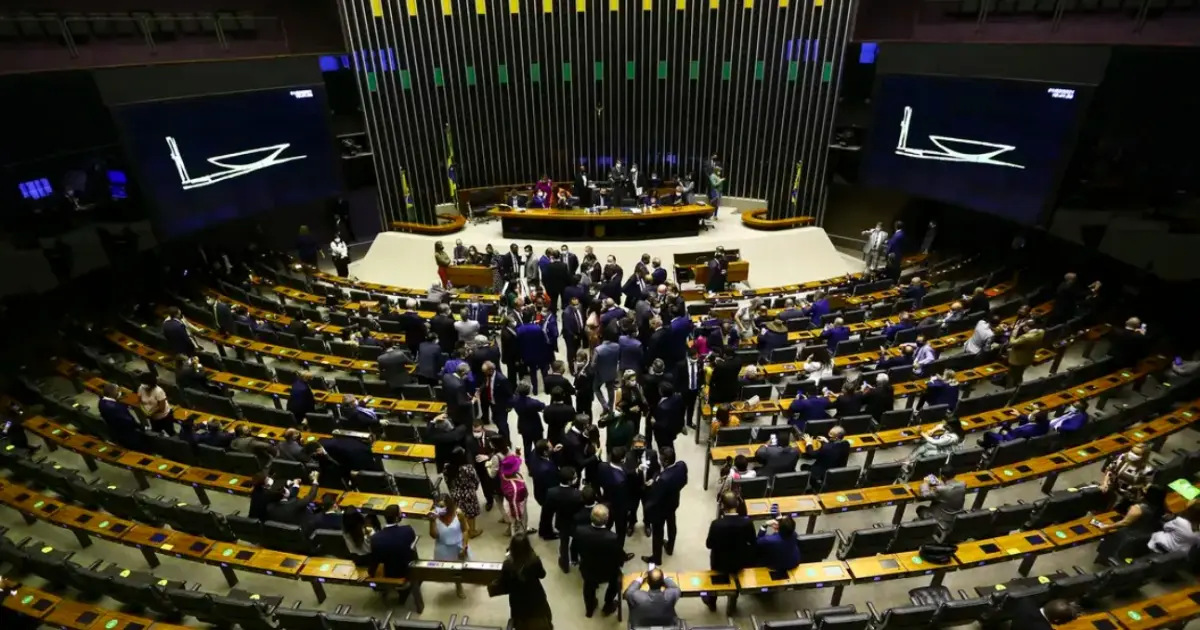 Entidades industriais comemoram aprovação da reforma tributária