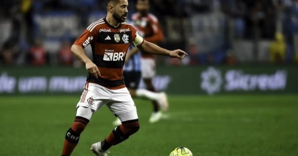 Everton Ribeiro acerta com o Bahia e volta a trabalhar com Rogério Ceni