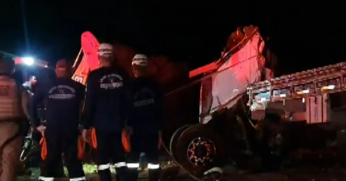 Acidente na BR-324 causa 24 mortes e deixa 6 feridos na Bahia