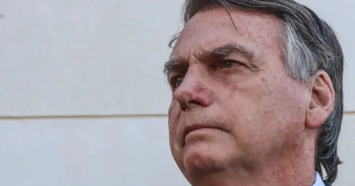 CGU conclui que registro de vacinação de Bolsonaro é falso