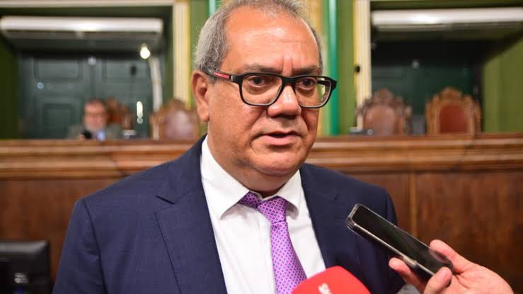 Presidente da CMS, Carlos Muniz, Defende Reivindicação de Partidos por Mais Espaços em Governos Locais