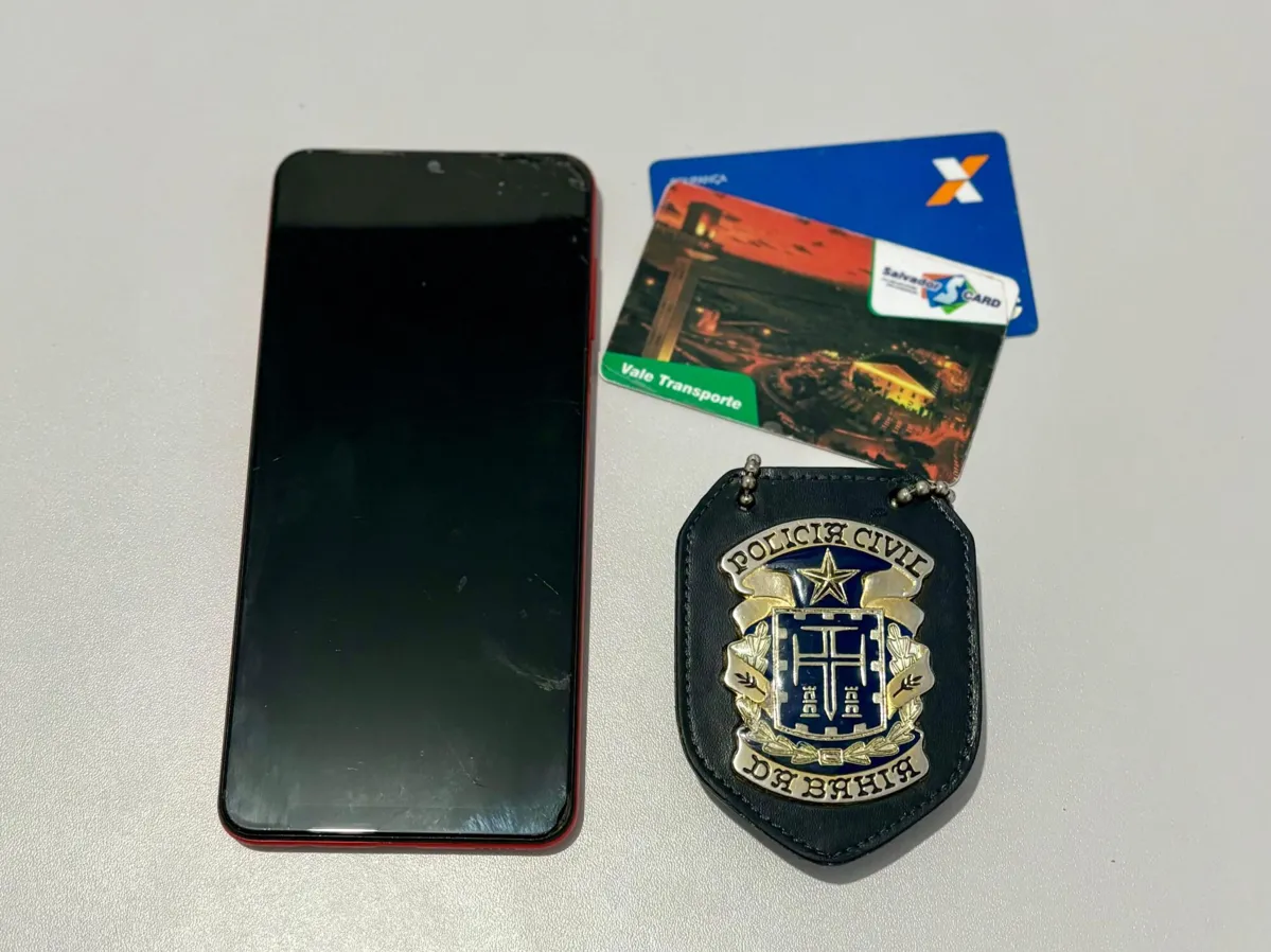 Policial à paisana prende homem por roubo a foliã em Ondina
