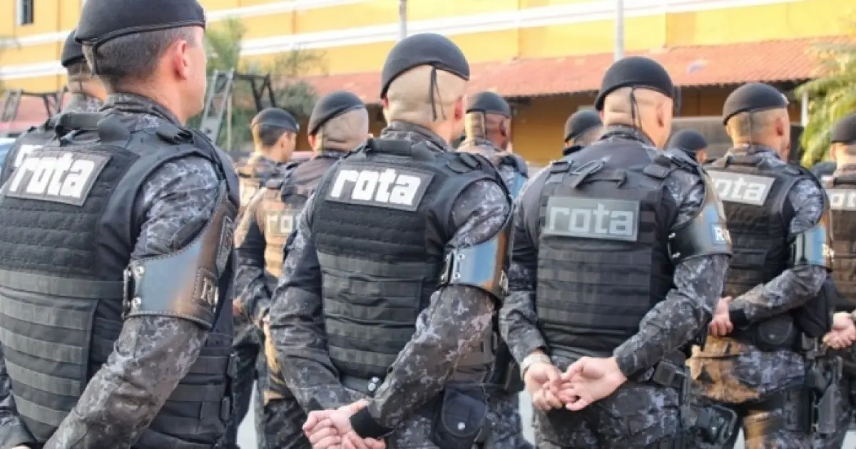 Soldado da Rota é enterrado em SP; Bolsonaro comparece ao sepultamento