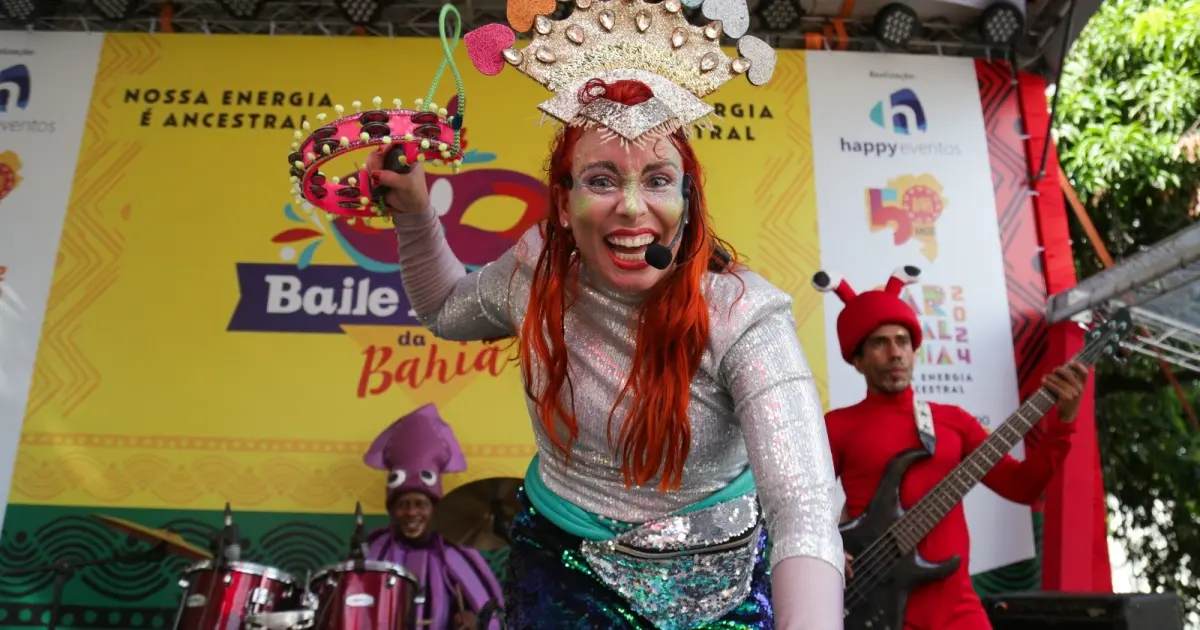 Bailinhos infantis continuam até terça-feira no Pelourinho; hoje, Tio Paulinho anima a garotada