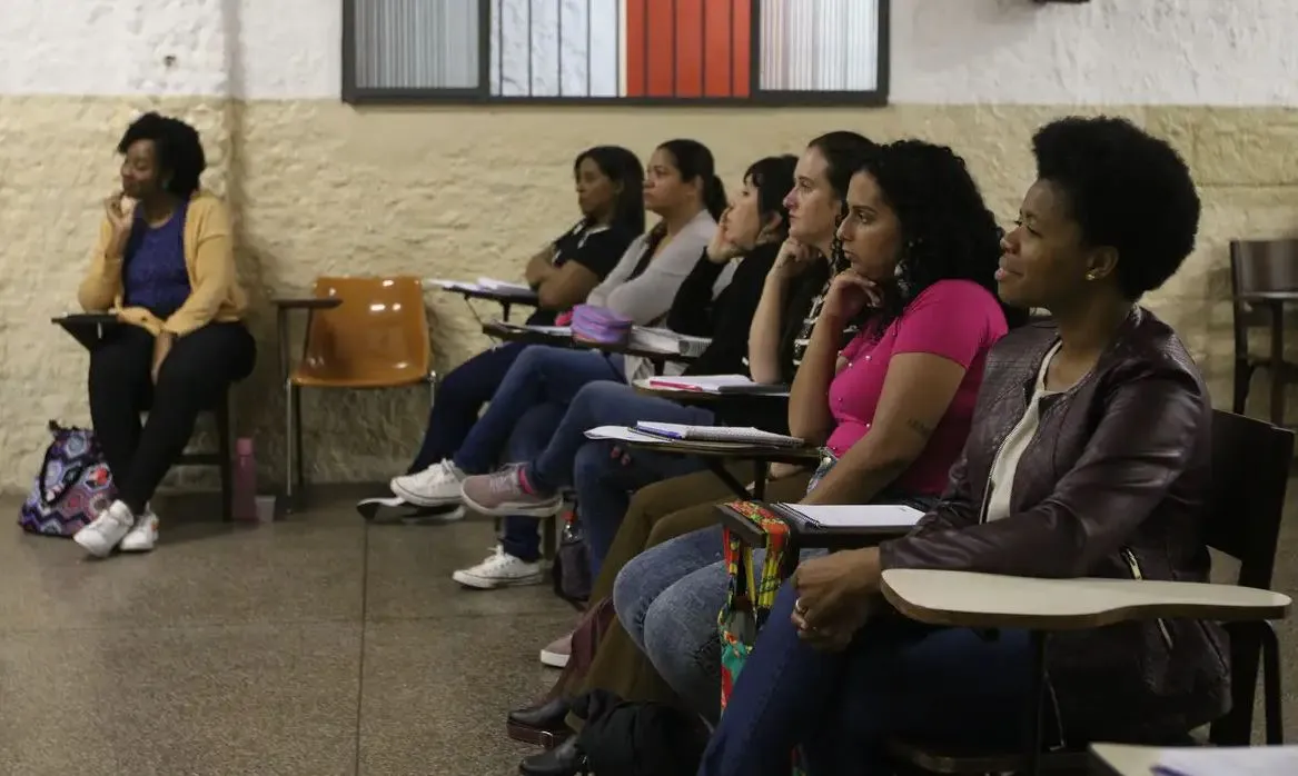 Saiba como se inscrever no concurso da Anatel com salário de até R$ 16 mil