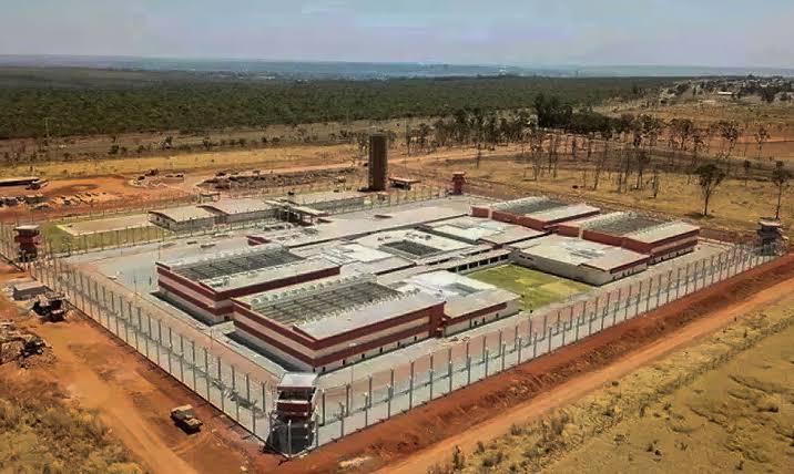 Escândalo no Presídio Federal de Mossoró: Autoridades afastam responsáveis após fuga de membros do Comando Vermelho