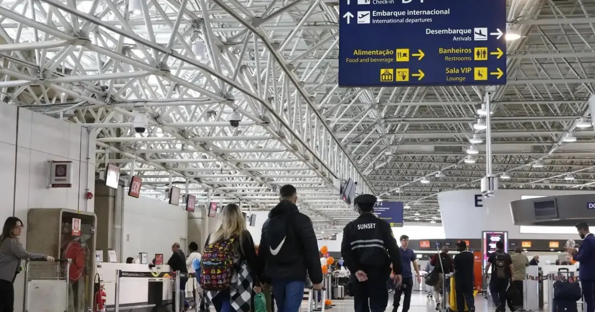 PF Apreende 3,2kg de Maconha Escondida em Peixes no Aeroporto do Galeão