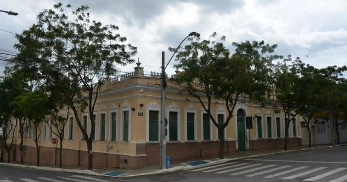 Concurso em Vitória da Conquista oferece 182 oportunidades em diversas áreas
