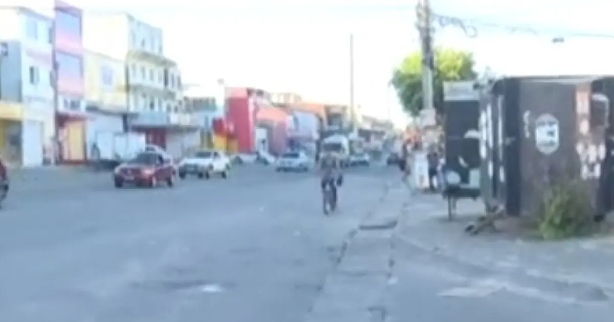 Sem ônibus por tempo indeterminado: Fazenda Coutos 3 vive sob clima de medo após tiroteios
