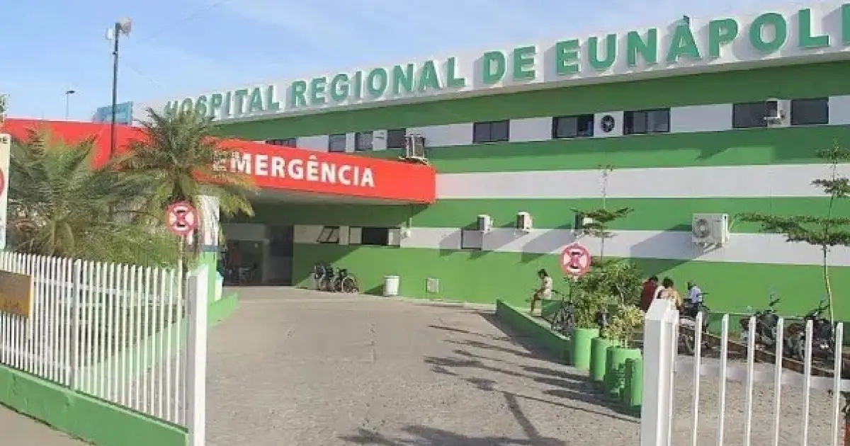 Mulher trans é brutalmente agredida após cliente se recusar a pagar programa