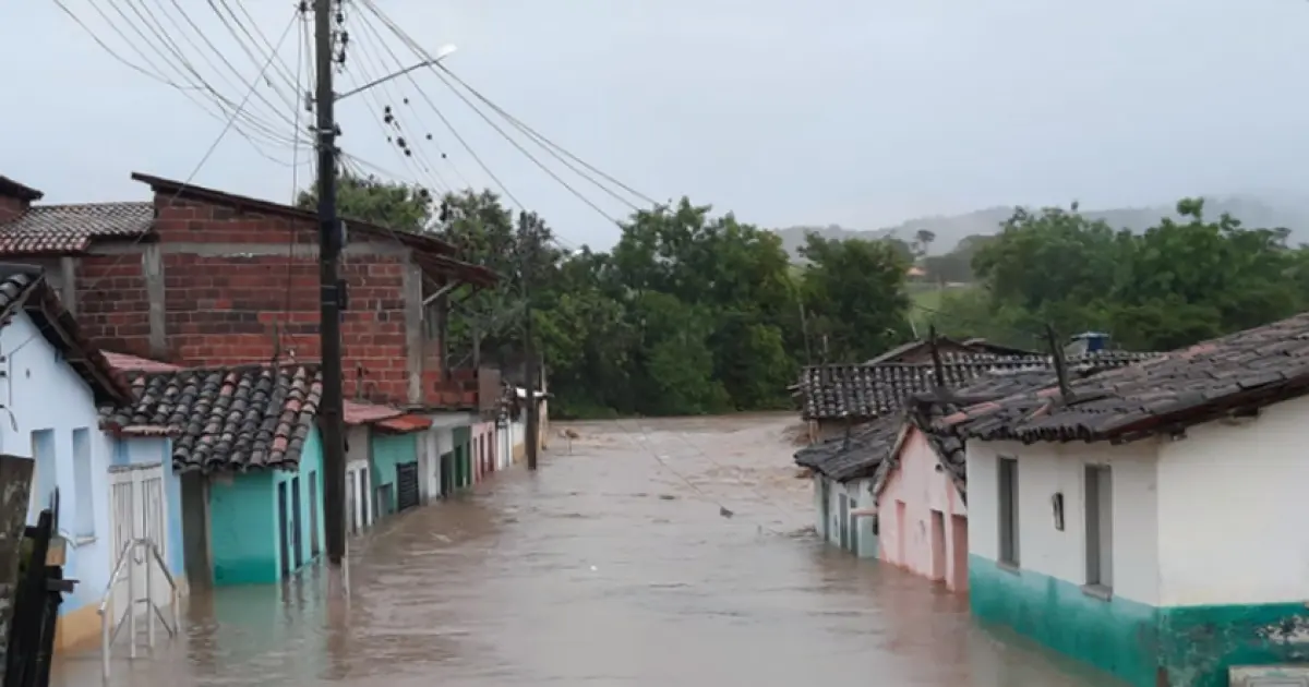 Número de afetados pelas chuvas na Bahia aumenta para 5.800 em abril; 47 municípios em situação de emergência
