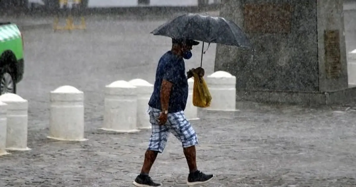 Praia do Flamengo, San Martin e Uruguai: Bairros Encharcados com Mais de 40mm de Chuva em 24 Horas