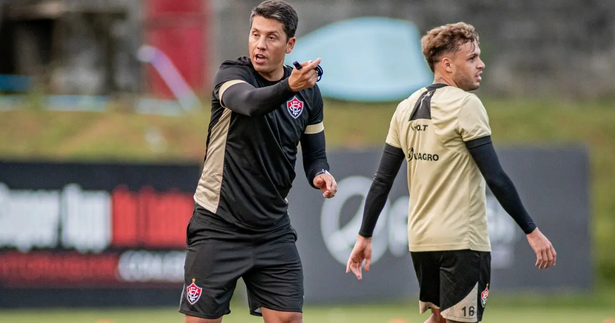 Vitória busca redenção contra o Botafogo na estreia de Carpini