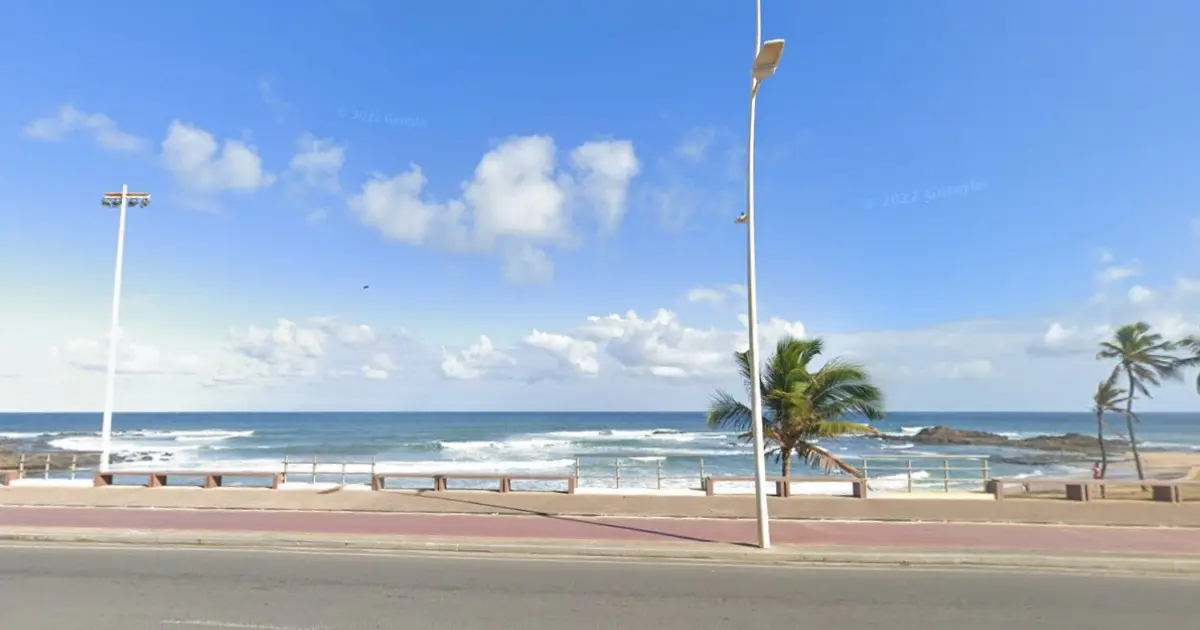 Corpo é encontrado em decomposição avançada na praia de Ondina, em Salvador