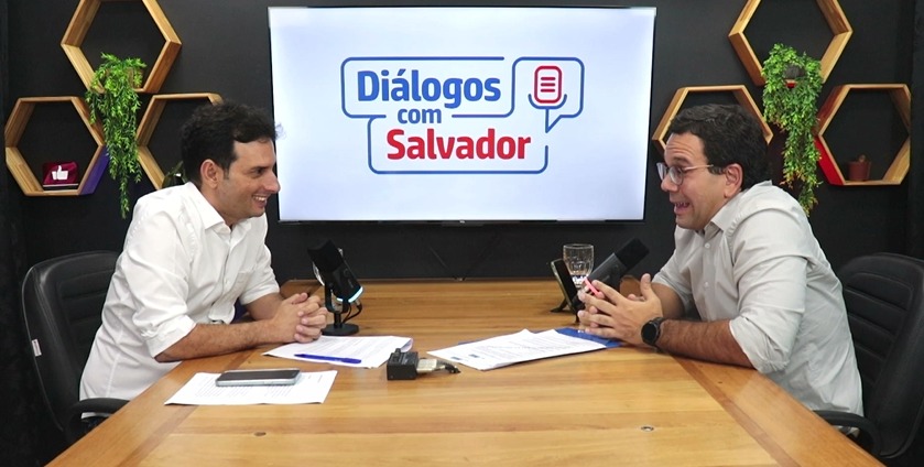 Leo Prates estreia nova temporada do podcast “Diálogos com Salvador” com anúncio histórico na educação