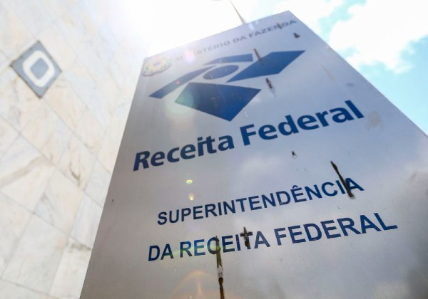 Receita Federal notifica 3 mil empresas sobre prazo para regularização de informações fiscais