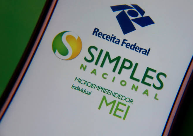 Empresas inadimplentes podem ser excluídas do Simples Nacional em 2025; Receita aponta MEIs e microempresas como maiores devedores