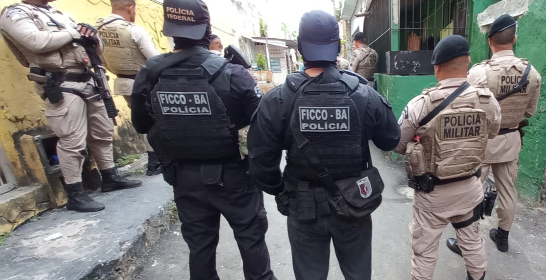 BAIXA NO CRIME: 35 integrantes de facções são capturados em operação no interior da Bahia