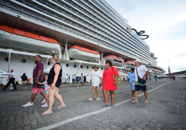 Eventos e temporada de cruzeiro aquecem turismo em Salvador antes do verão