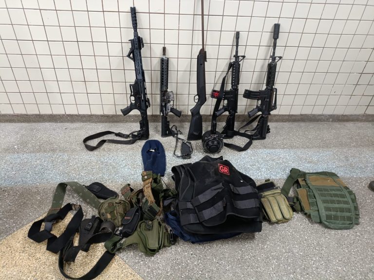 Bandidos desfilam armados em Itinga e PM apreende até fuzil