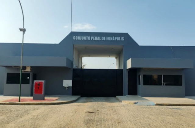 Troca de tiros e 16 bandidos escapam do Conjunto Penal de Eunápolis