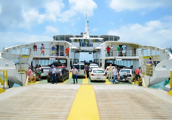 Sistema Ferry-Boat opera com fila intensa na volta à capital na manhã desta segunda-feira