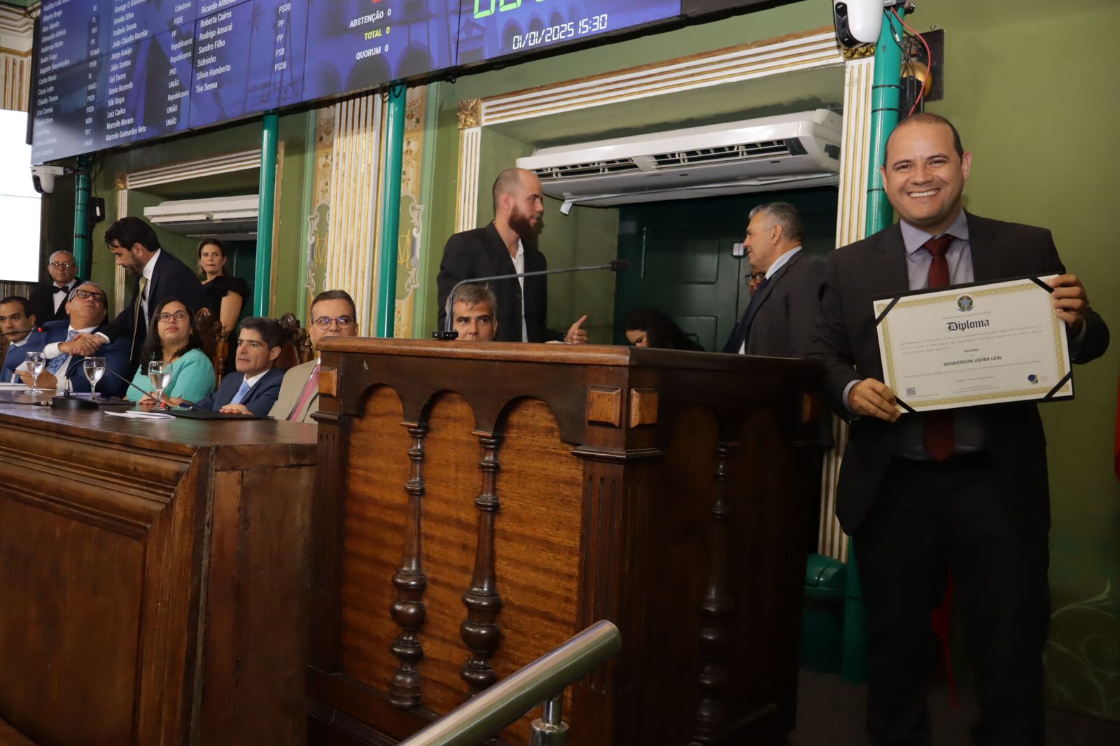 Randerson Leal inicia segundo mandato como vereador de Salvador e reforça compromisso com uma cidade melhor