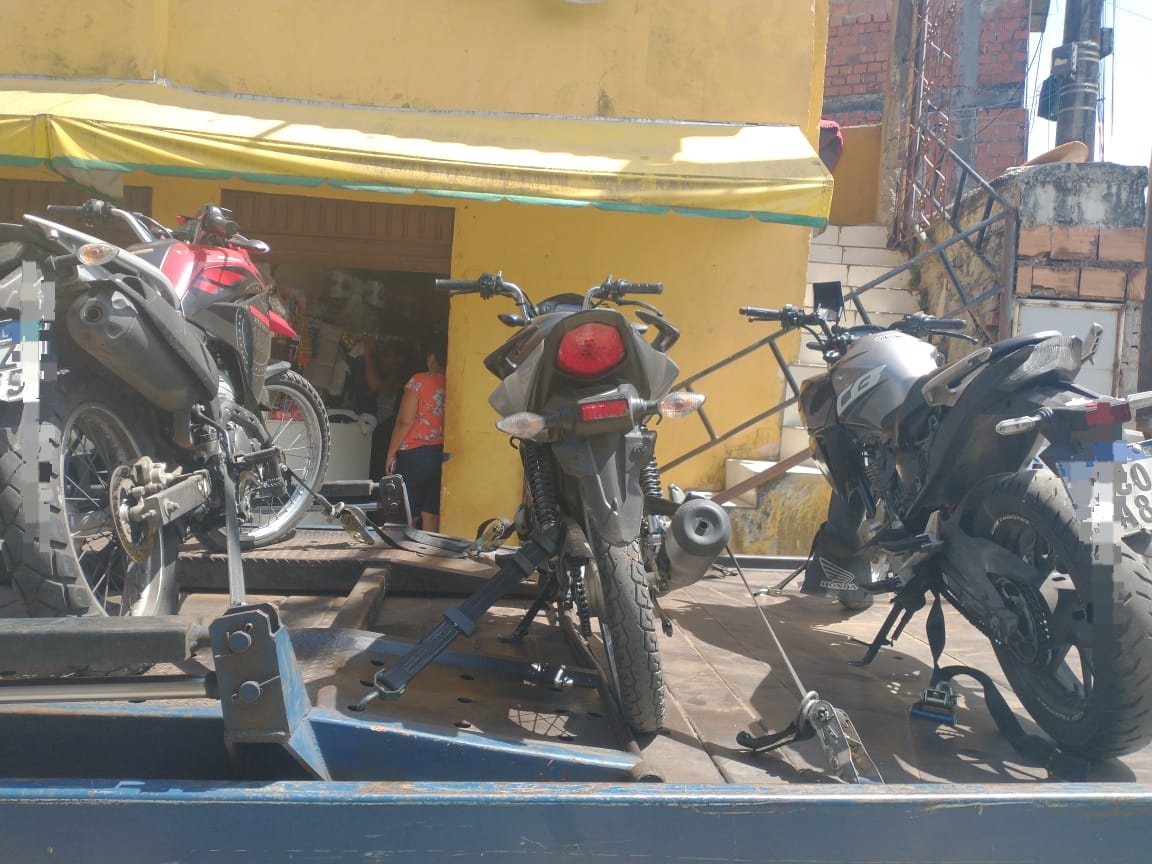 PM recupera três motocicletas com restrição de furto/roubo em Sussuarana