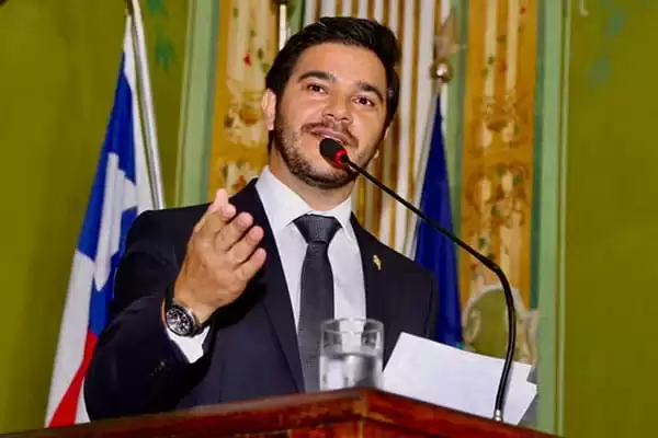 Daniel Alves é reconduzido à liderança do PSDB na Câmara de Salvador