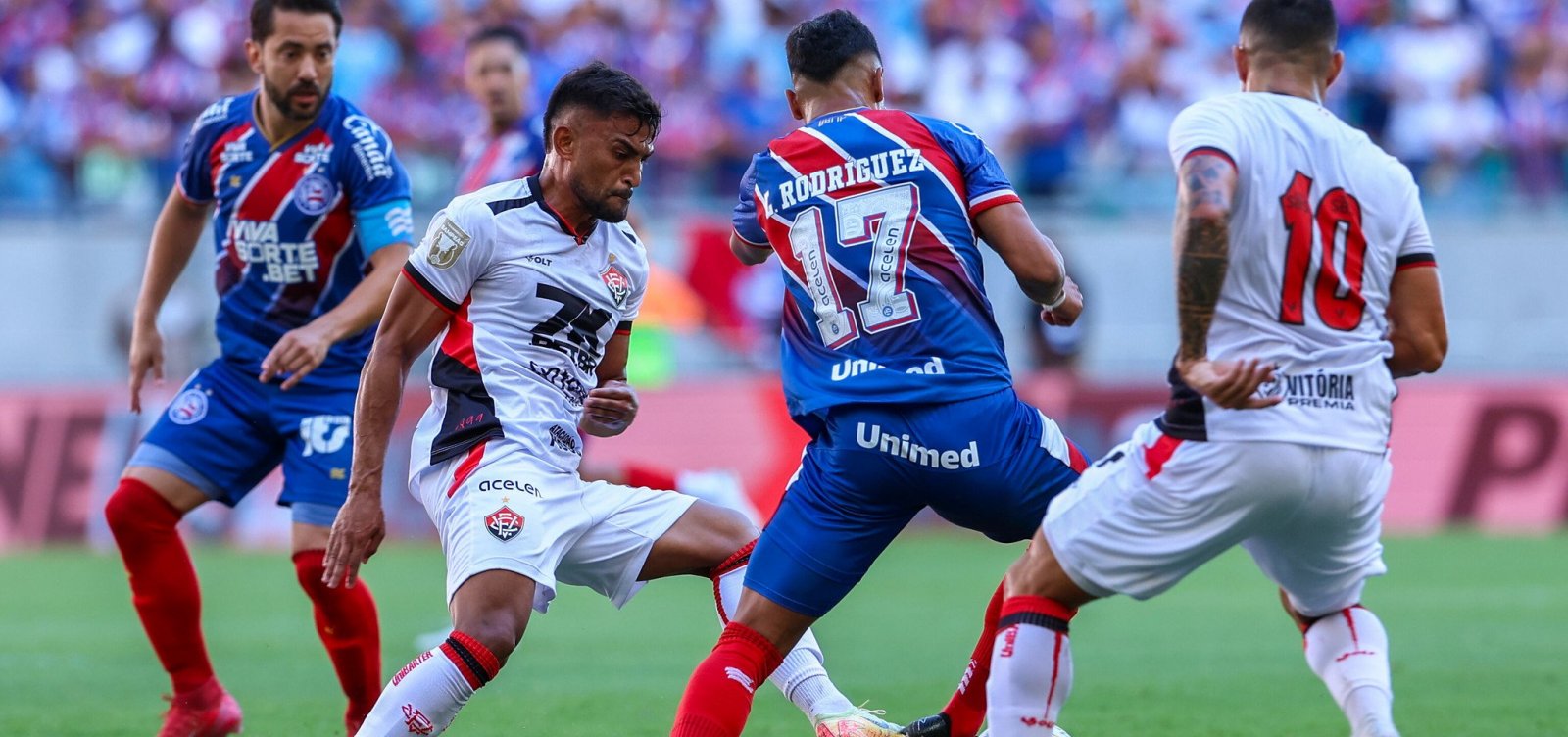 Ba-Vi 500: Empate sem brilho, jogo fraco e arbitragem contestada marcam o clássico