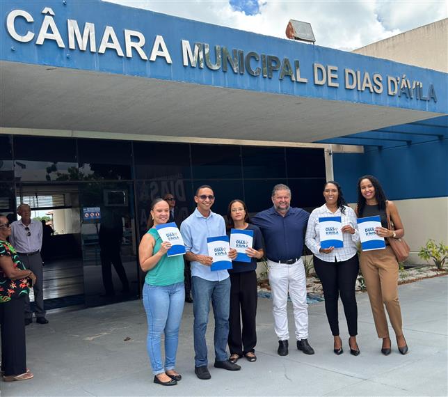 Presidente da Câmara de Dias d’Ávila destaca reforço na administração com posse de novos servidores