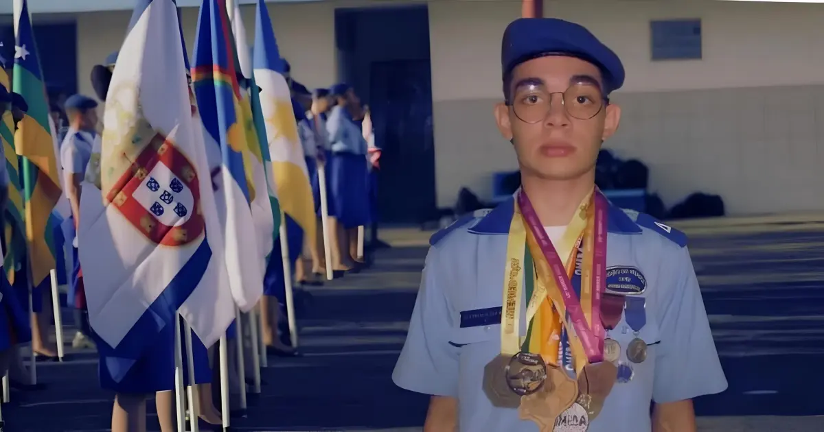 Aluno do CPM conquista duas medalhas de ouro na OBFEP 2024 e ultrapassa 18 premiações