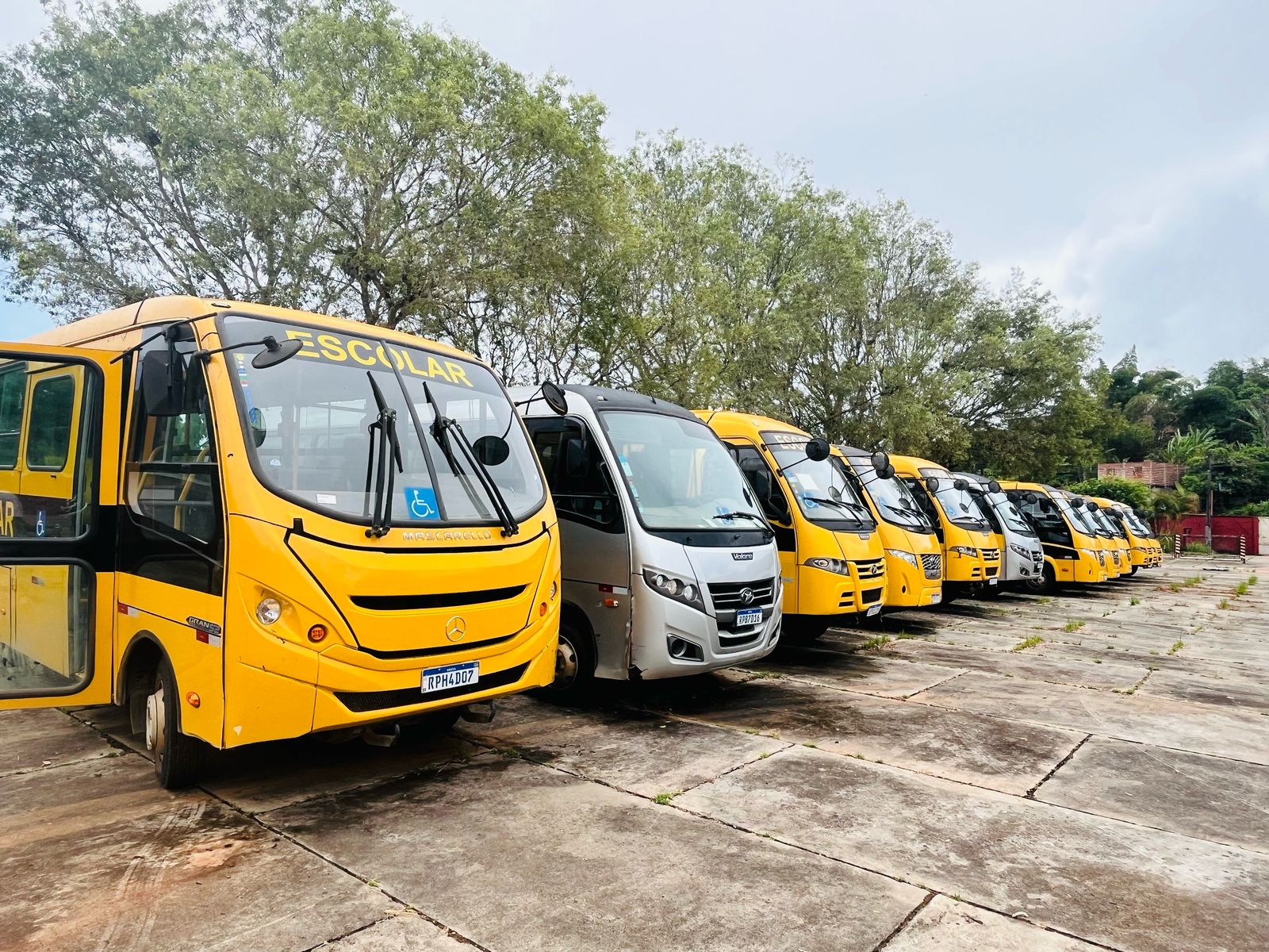 A prefeitura de Valença está se preparando para o início do ano letivo e vem trabalhando para oferecer um serviço de transporte escolar de qualidade.
