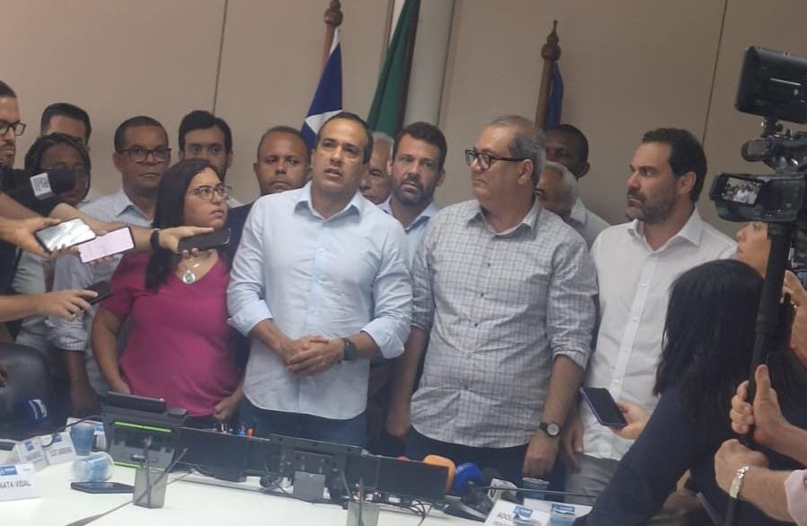 Bruno Reis anuncia novo secretário de Saúde e alfineta Janja durante coletiva
