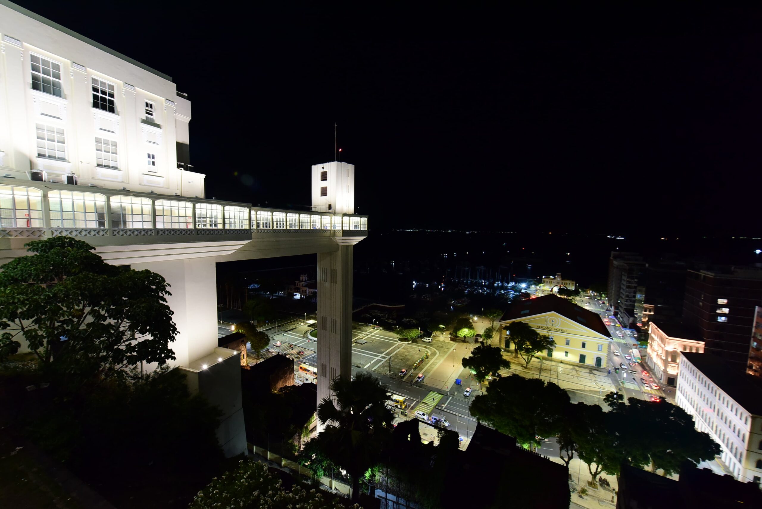 Elevador Lacerda é reinaugurado após restauração e modernização em Salvador