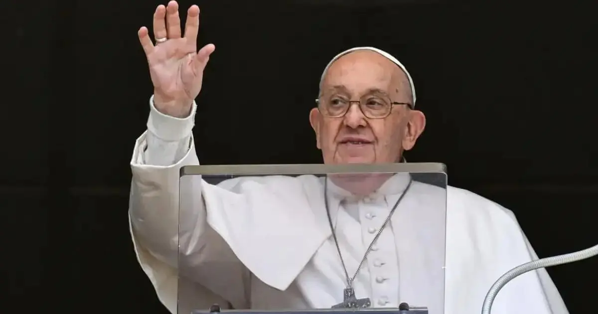 Papa Francisco passa mais uma noite tranquila no hospital, informa Vaticano
