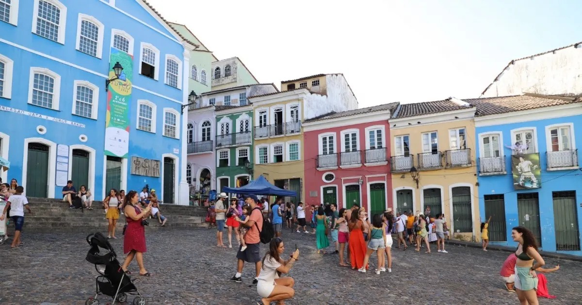 Bahia bate recorde e recebe 9,4 milhões de turistas na alta temporada