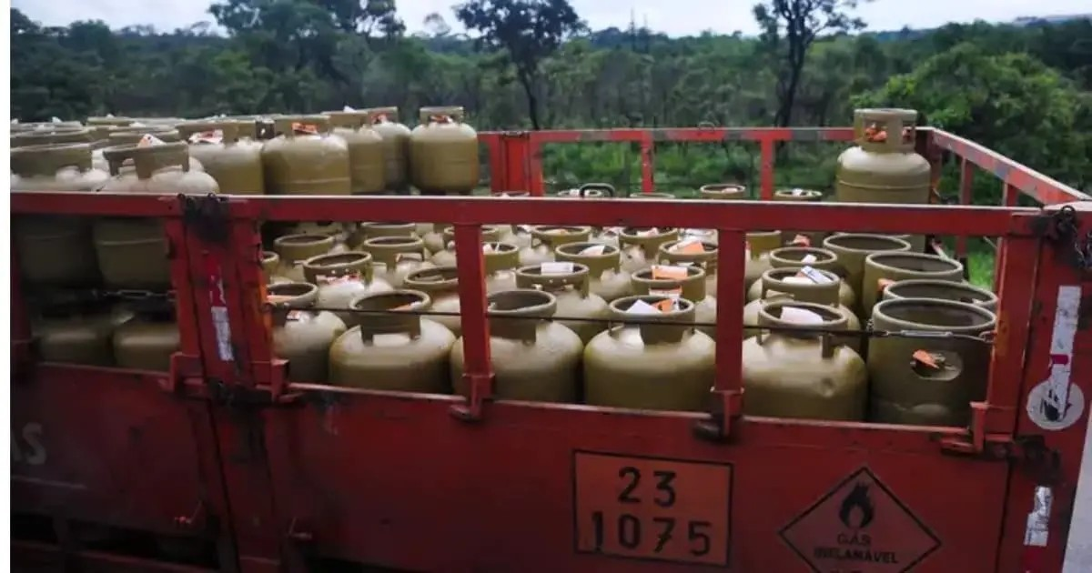 Preço do gás de cozinha cai na Bahia, mas desconto pode não chegar ao consumidor