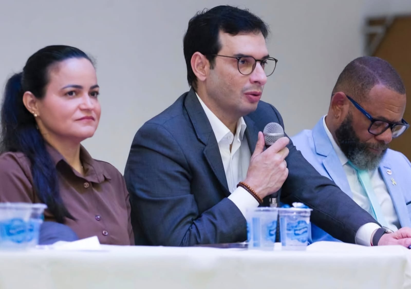 Léo Prates promove debate com motoristas de aplicativo em Lauro de Freitas