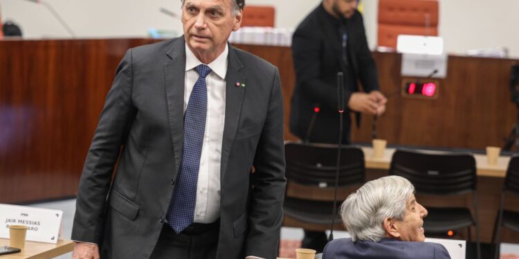 Bolsonaro solicita ao Supremo Tribunal Federal ainvalidação da colaboração premiada de Mauro Cid