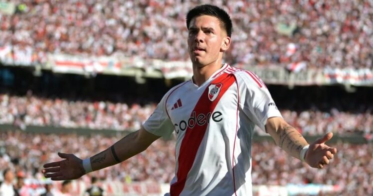 Real Madrid apresenta Mastantuono, jovem talento do River Plate e recordista de transferência no futebol argentino