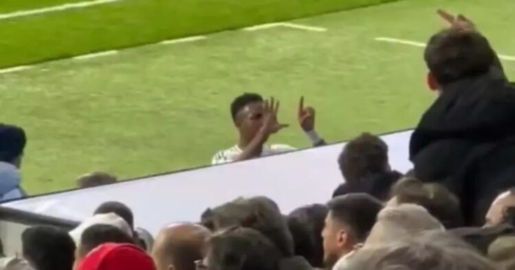 Tribunal da Espanha pune torcedores do Atlético de Madrid por incidente racista contra Vinicius Jr