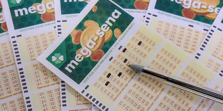 Sorteio da Mega-Sena de R$ 130 milhões ocorre hoje à noite
