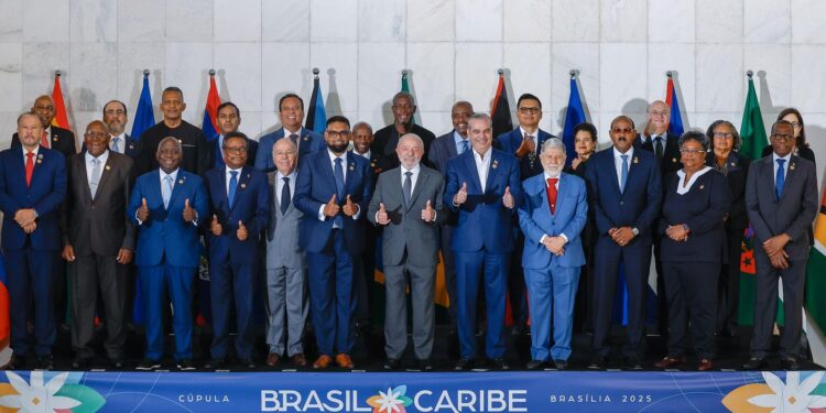 Líderes do Brasil e do Caribe Buscam Parceria para Combater a Crise Ambiental