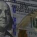 Cotacao do dólar aumenta para R$ 5,55 devido a votação sobre alíquota do IOF