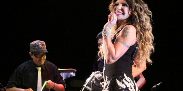 Elba Ramalho, Alceu Valença e Cavaleiros do Forró emocionam o festivals de música brasileira em 2025