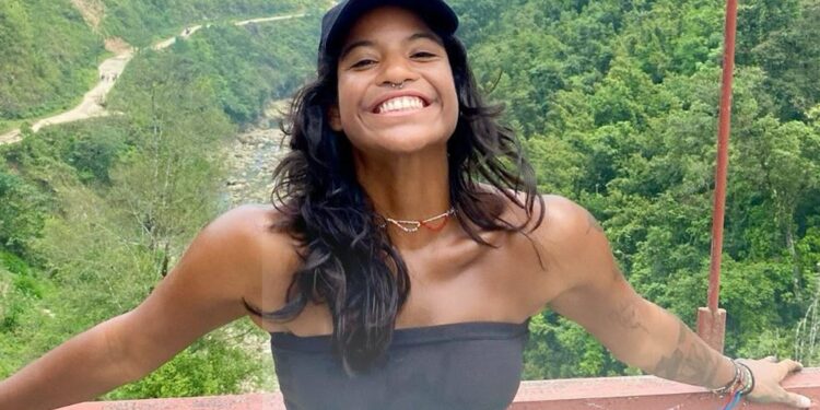 Turista brasileira desaparecida na Indonésia é localizada pelas autoridades
