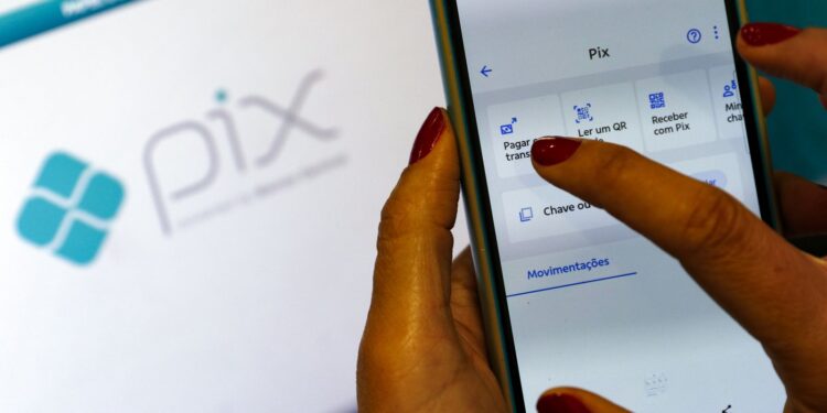 Lançamento do Pix Automático nas instituições bancárias começa hoje