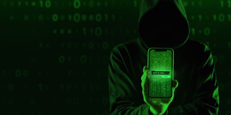A cada dez brasileiros, quatro já sofreram golpes na internet