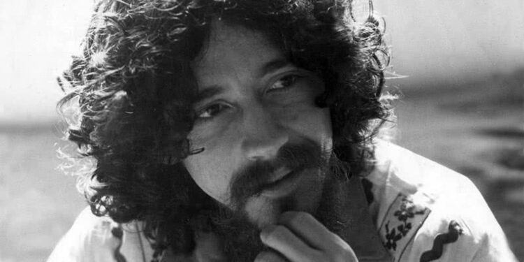 Raul Seixas: um legado de diversidade musical em 26 anos de sucesso